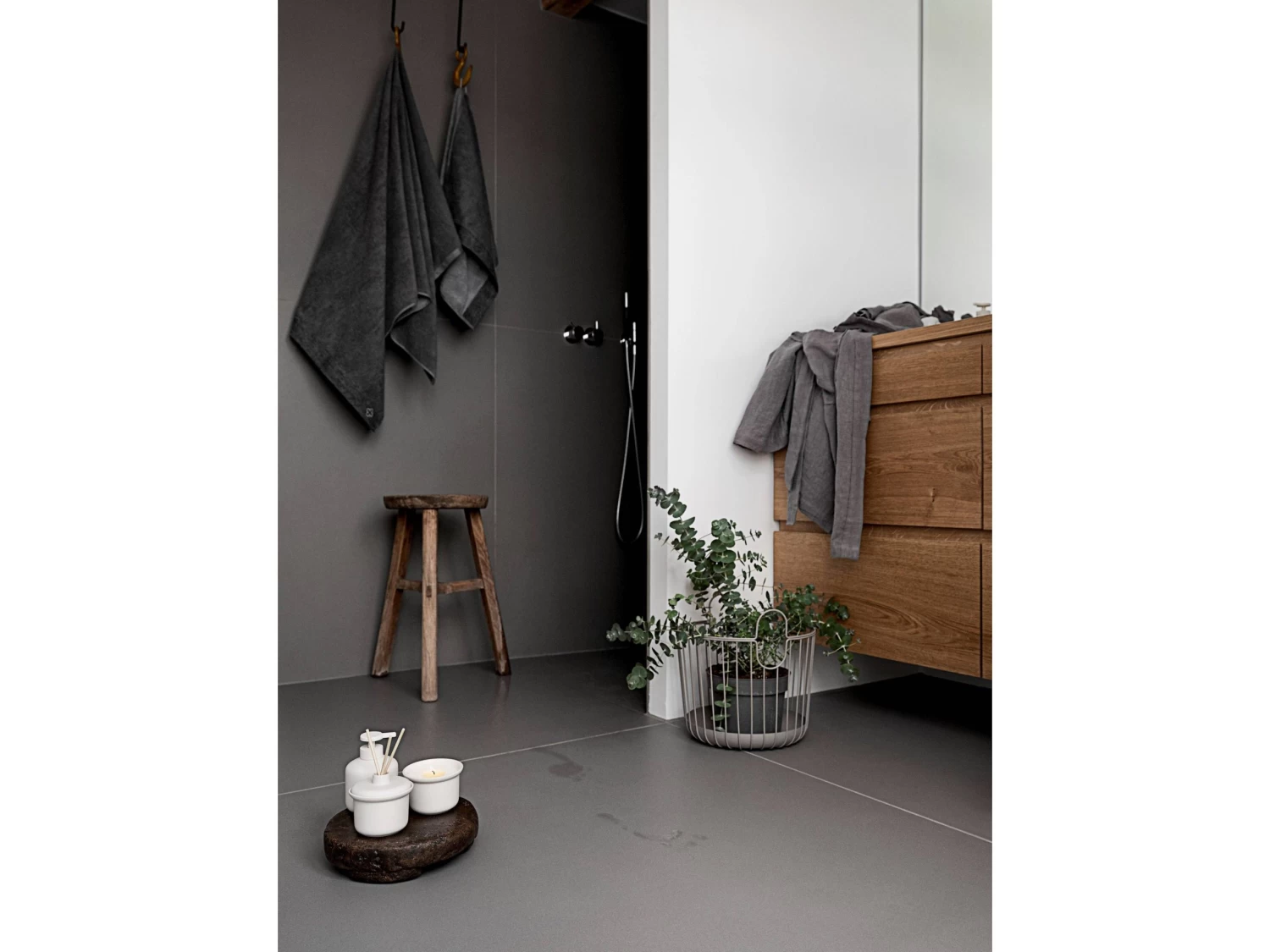 Zone Denmark Inu Duftkerze 4 Zone Denmark Inu Duftkerze – Bild 2