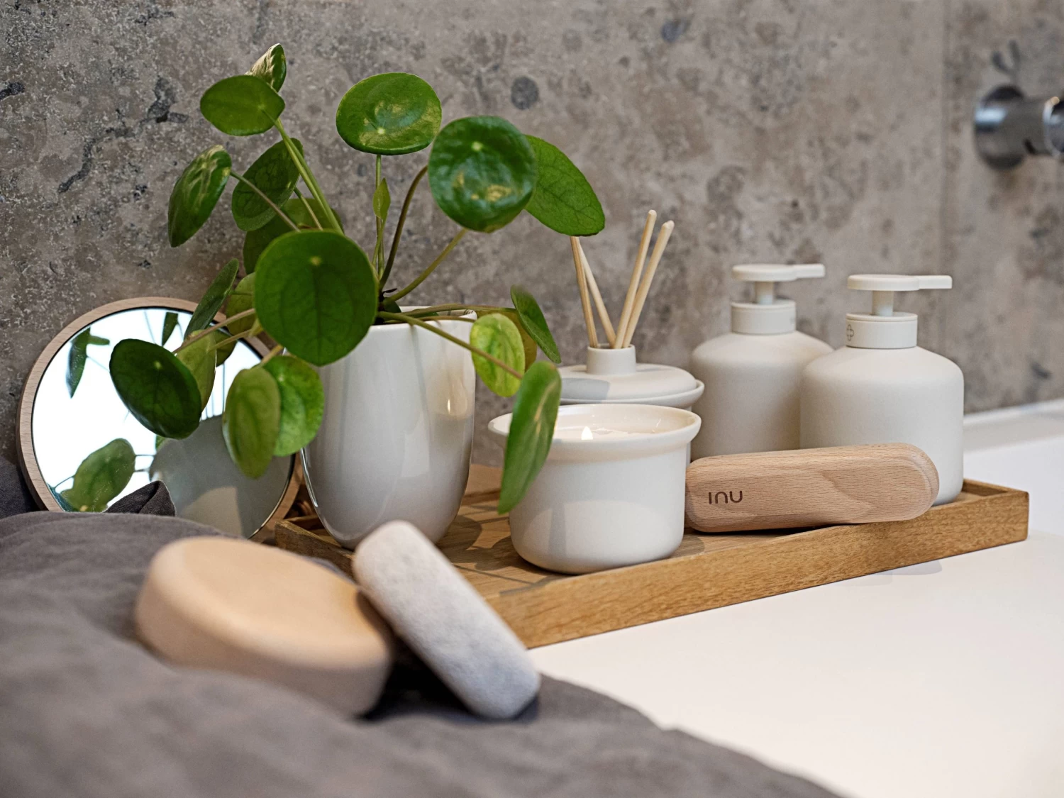 Zone Denmark Inu Duftkerze 5 Zone Denmark Inu Duftkerze – Bild 3